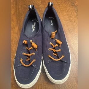 Sperry navy boat shoes - like new women’s size 9.5